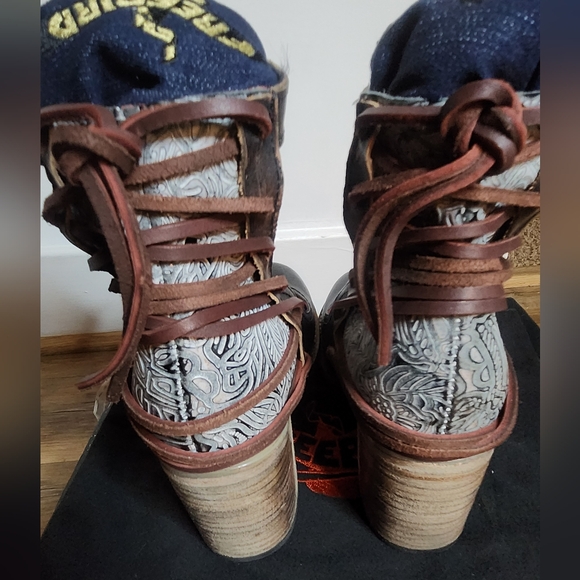 Freebird Raeanne - Picture 3 of 5